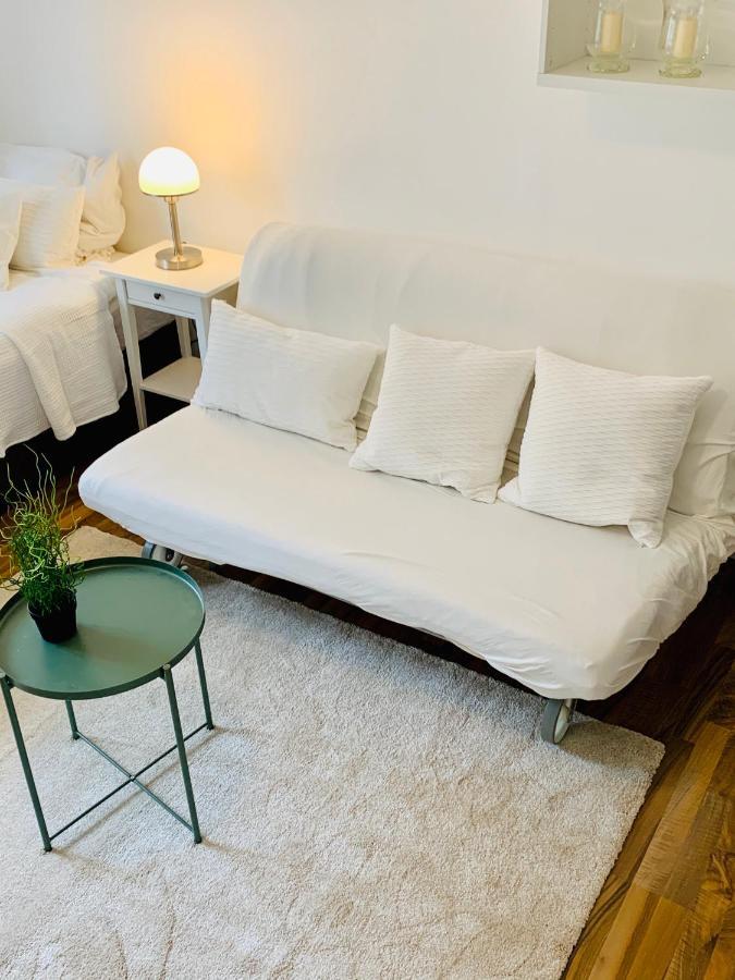 Top Renoviertes Apartement In Bester Lage Von Homburg- 5 Fussminuten Zur Uniklinik Homburg  Kültér fotó