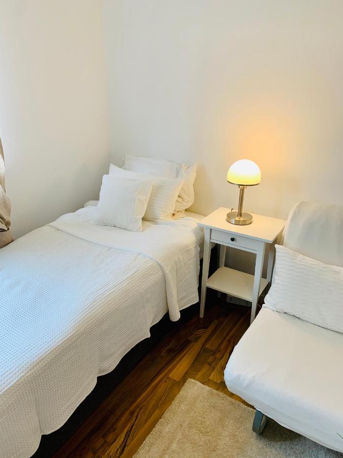 Top Renoviertes Apartement In Bester Lage Von Homburg- 5 Fussminuten Zur Uniklinik Homburg  Kültér fotó