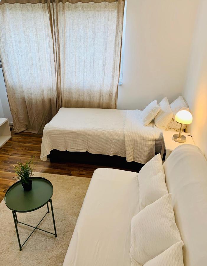 Top Renoviertes Apartement In Bester Lage Von Homburg- 5 Fussminuten Zur Uniklinik Homburg  Kültér fotó