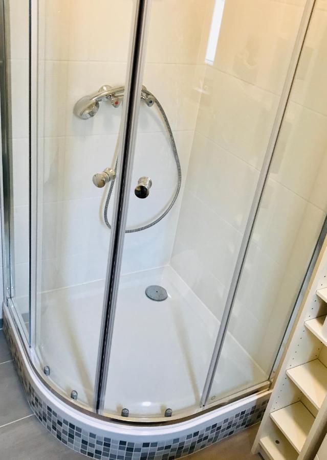 Top Renoviertes Apartement In Bester Lage Von Homburg- 5 Fussminuten Zur Uniklinik Homburg  Kültér fotó